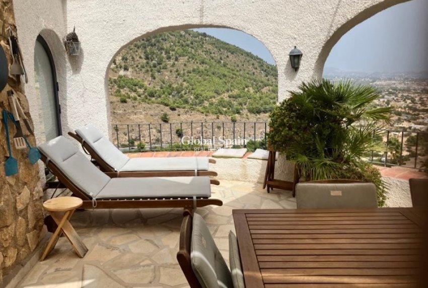 Wiederverkauf - VILLA -
CALPE - Costa Blanca