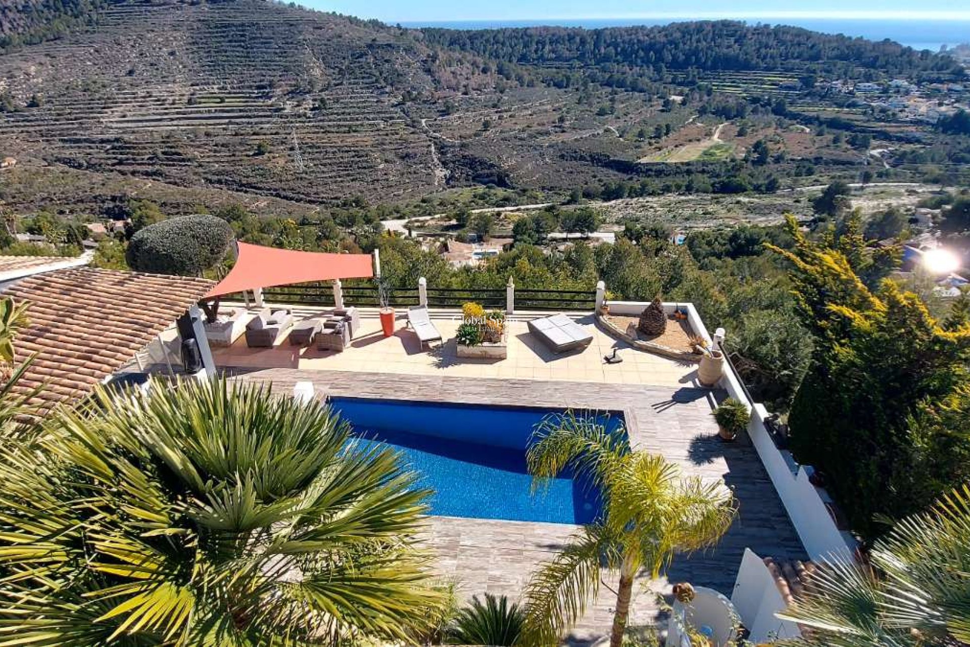 Wiederverkauf - VILLA -
CALPE - Costa Blanca