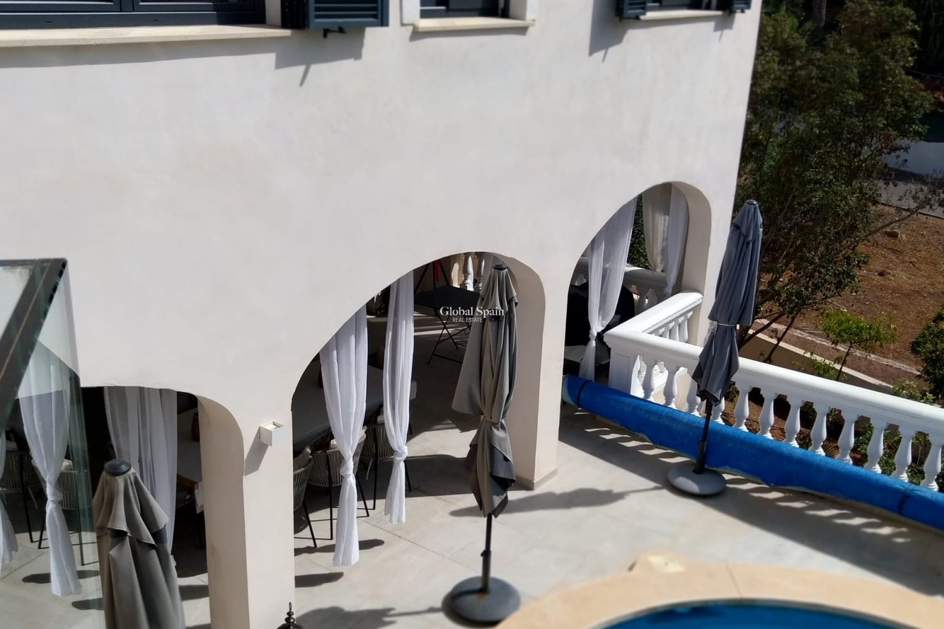Wiederverkauf - VILLA -
Calviá - Mallorca