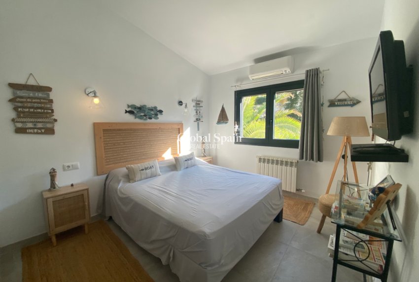 Wiederverkauf - VILLA -
Calviá - Mallorca