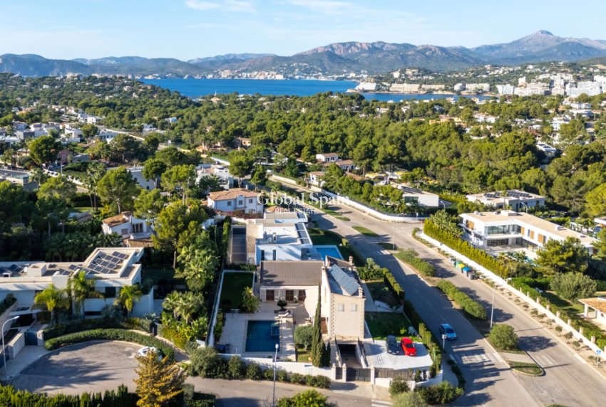 Wiederverkauf - VILLA -
Calviá - Mallorca