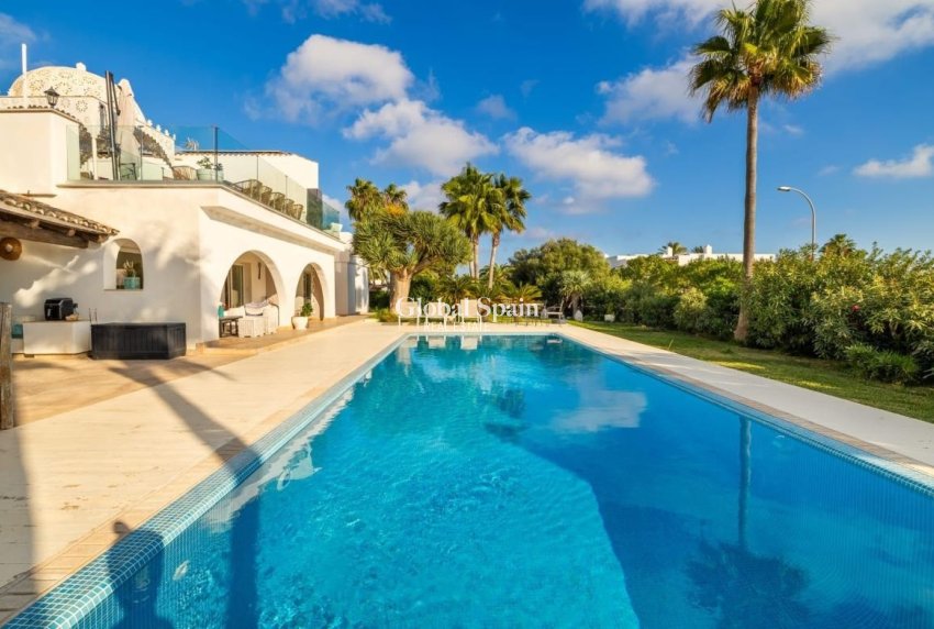 Wiederverkauf - VILLA -
Calviá - Mallorca