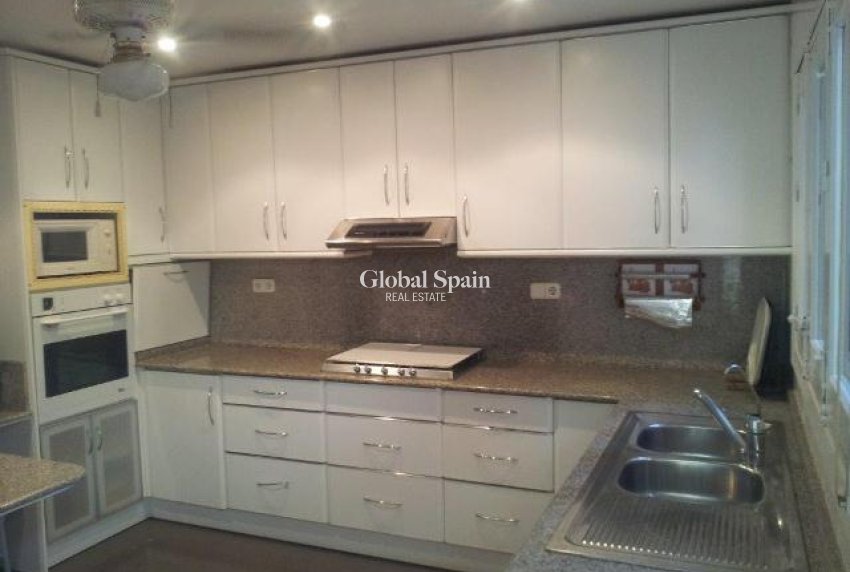 Wiederverkauf - VILLA -
CAMPOAMOR - Costa Blanca
