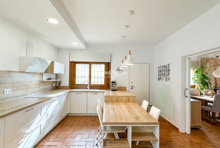Wiederverkauf - VILLA -
CAMPOAMOR - Costa Blanca