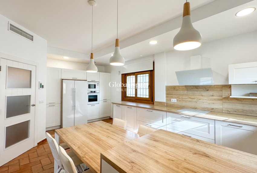 Wiederverkauf - VILLA -
CAMPOAMOR - Costa Blanca