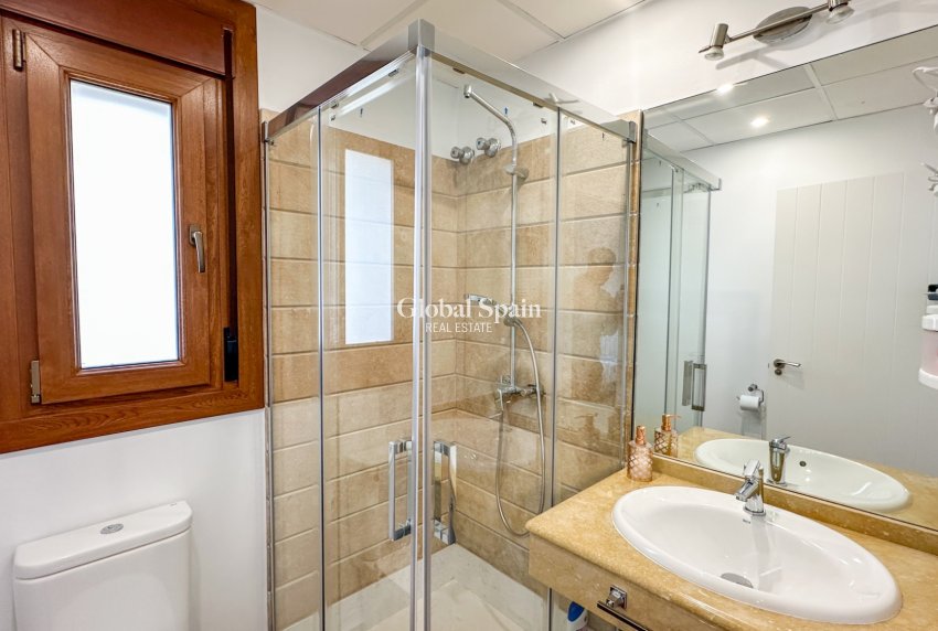Wiederverkauf - VILLA -
CAMPOAMOR - Costa Blanca