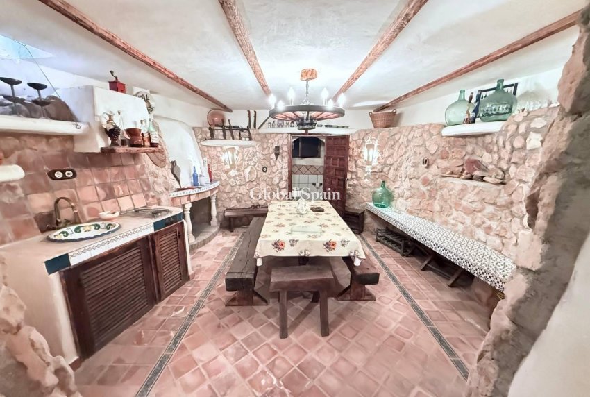 Wiederverkauf - VILLA -
CAMPOAMOR