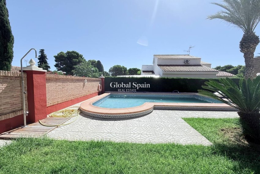 Wiederverkauf - VILLA -
CAMPOAMOR