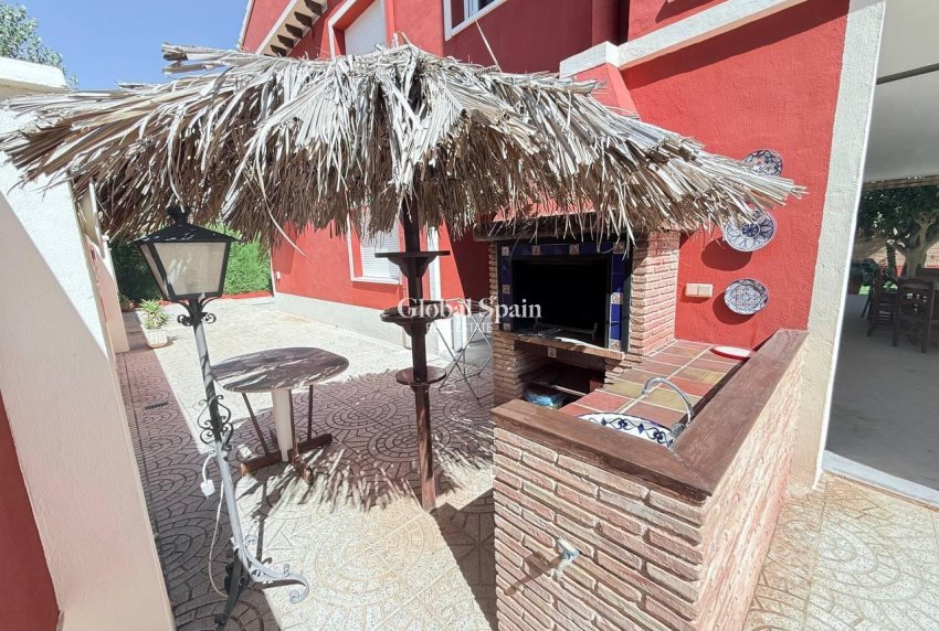 Wiederverkauf - VILLA -
CAMPOAMOR