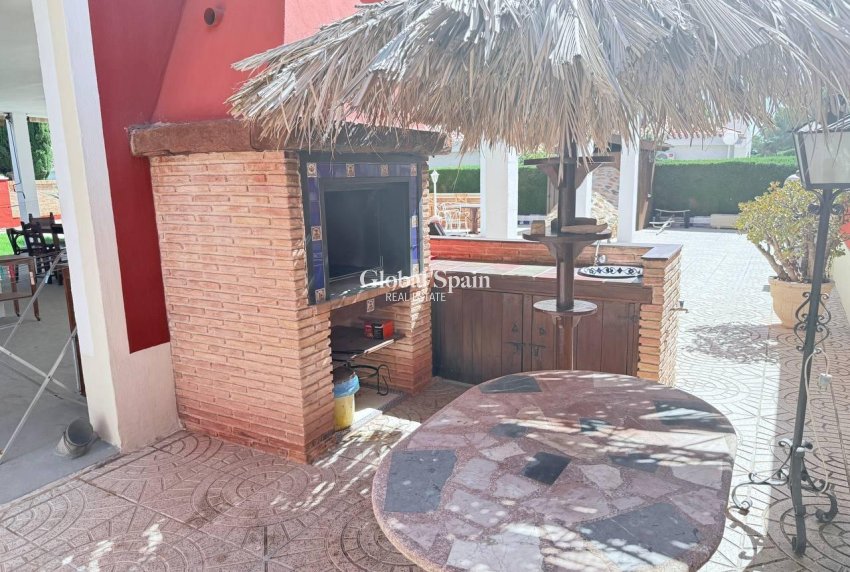 Wiederverkauf - VILLA -
CAMPOAMOR