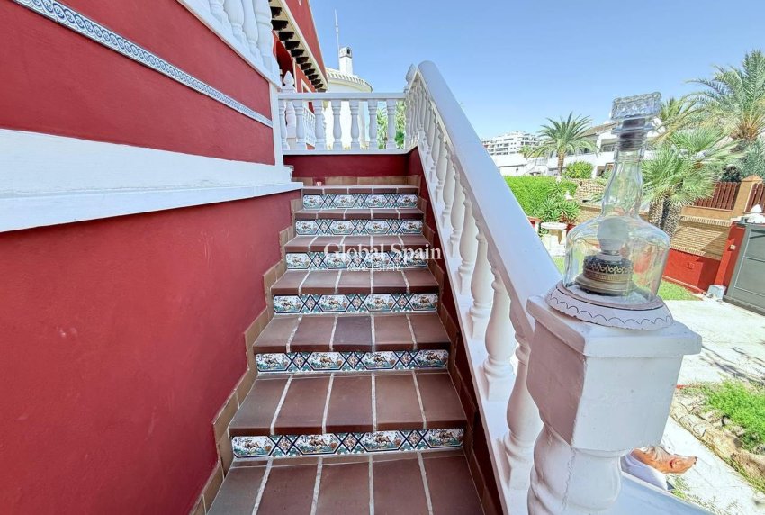 Wiederverkauf - VILLA -
CAMPOAMOR