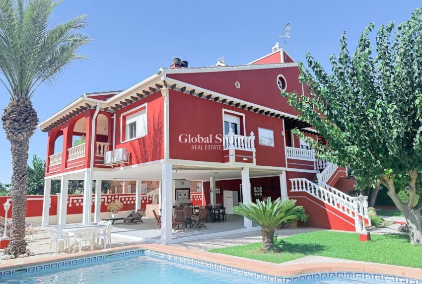 Wiederverkauf - VILLA -
CAMPOAMOR