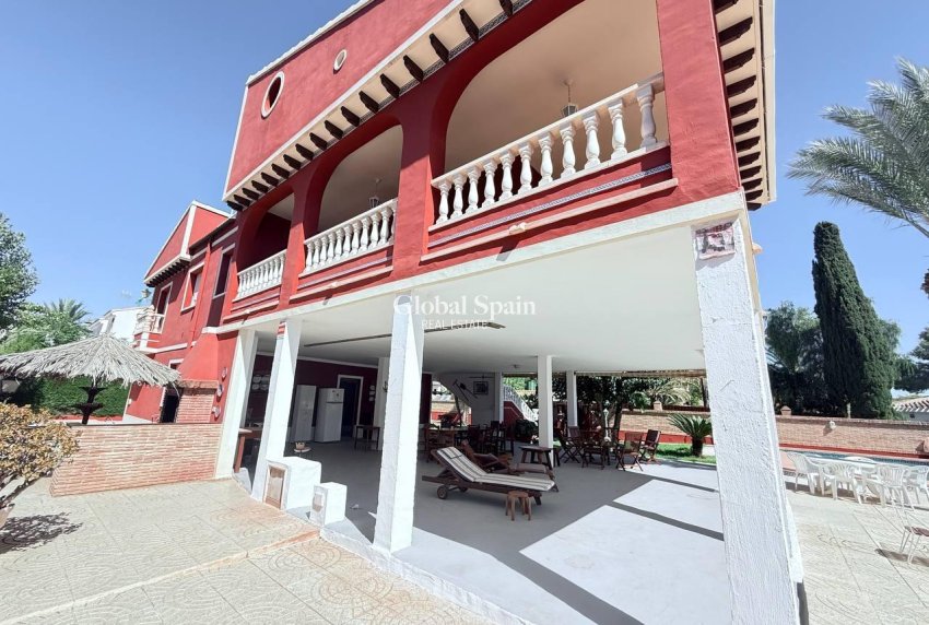 Wiederverkauf - VILLA -
CAMPOAMOR