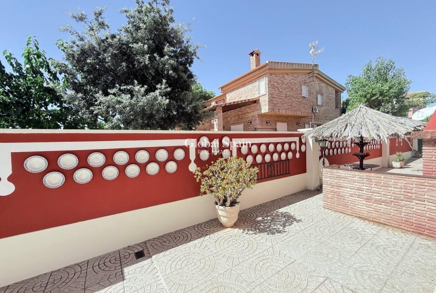 Wiederverkauf - VILLA -
CAMPOAMOR
