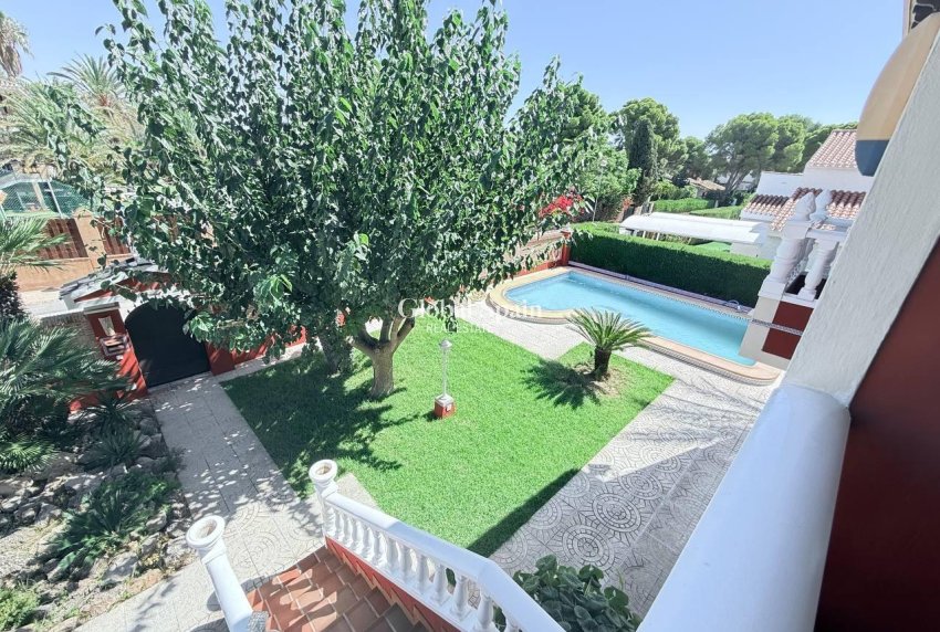 Wiederverkauf - VILLA -
CAMPOAMOR