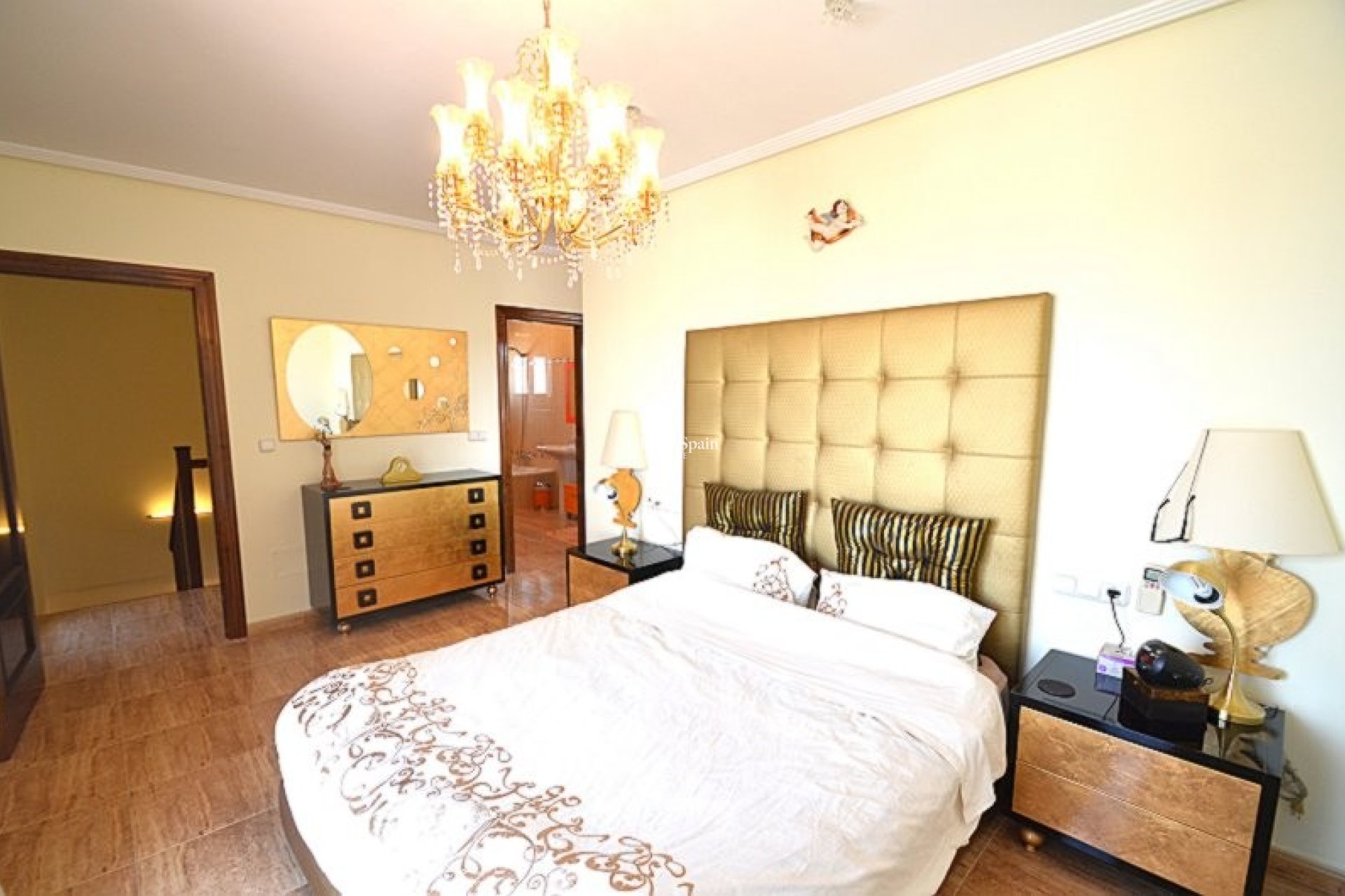 Wiederverkauf - VILLA -
CAMPOS DEL RÍO - Inland