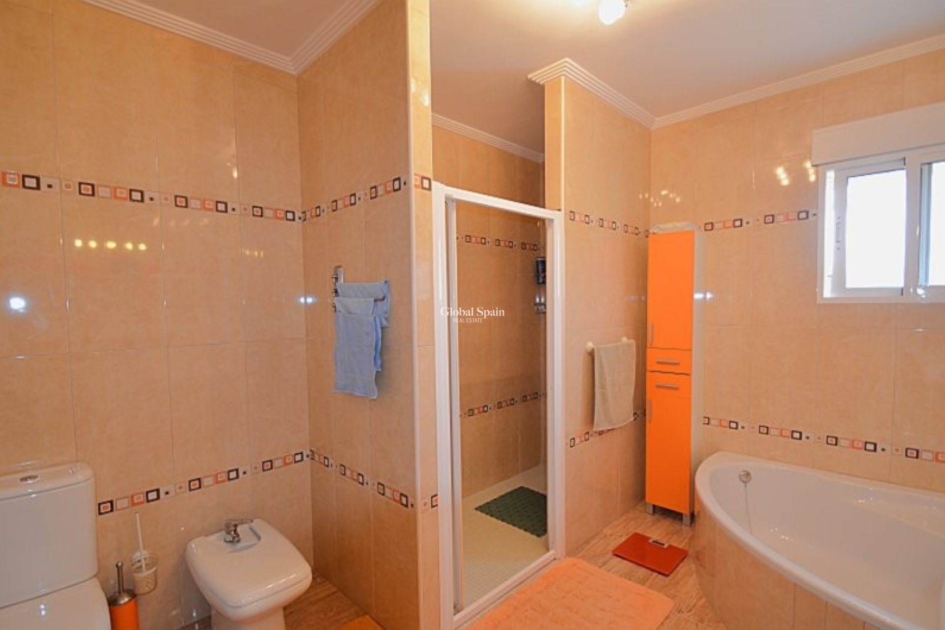 Wiederverkauf - VILLA -
CAMPOS DEL RÍO - Inland