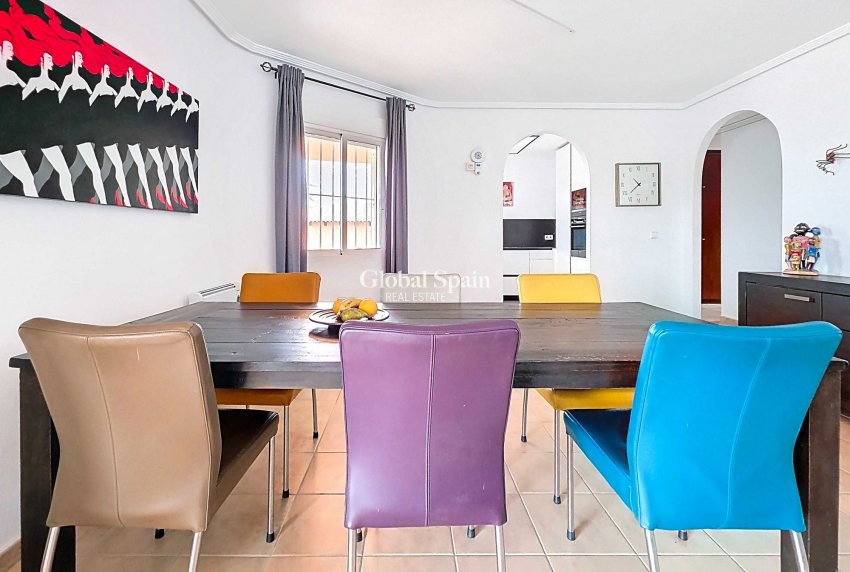 Wiederverkauf - Villa -
Campos Del Rio