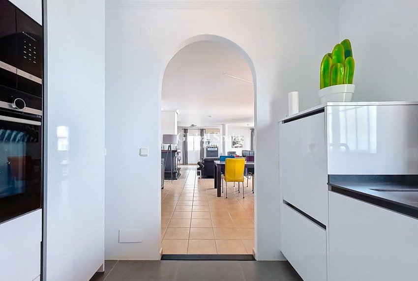 Wiederverkauf - Villa -
Campos Del Rio