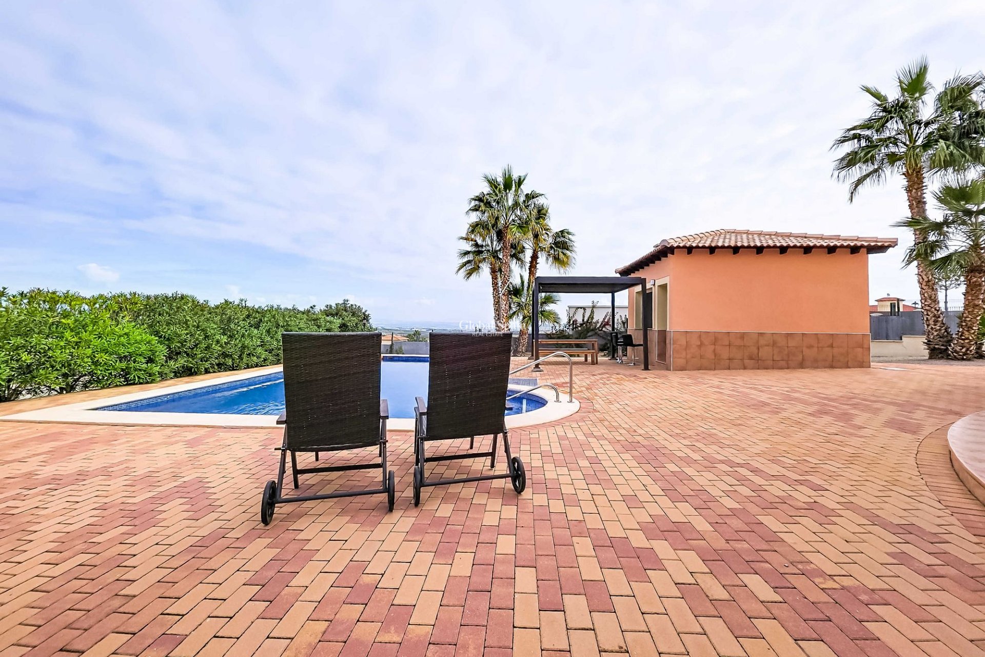 Wiederverkauf - Villa -
Campos Del Rio