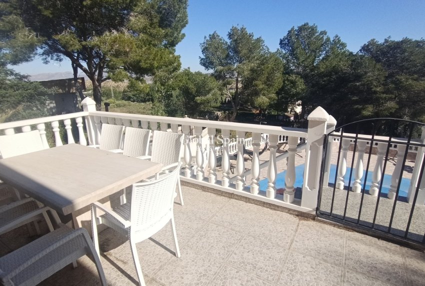 Wiederverkauf - VILLA -
CAÑADAS DE SAN PEDRO - Inland