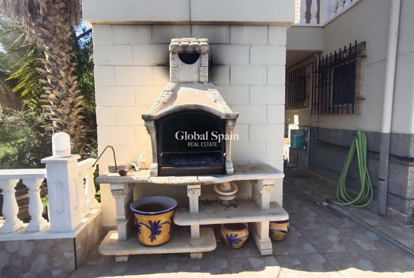 Wiederverkauf - VILLA -
CAÑADAS DE SAN PEDRO - Inland