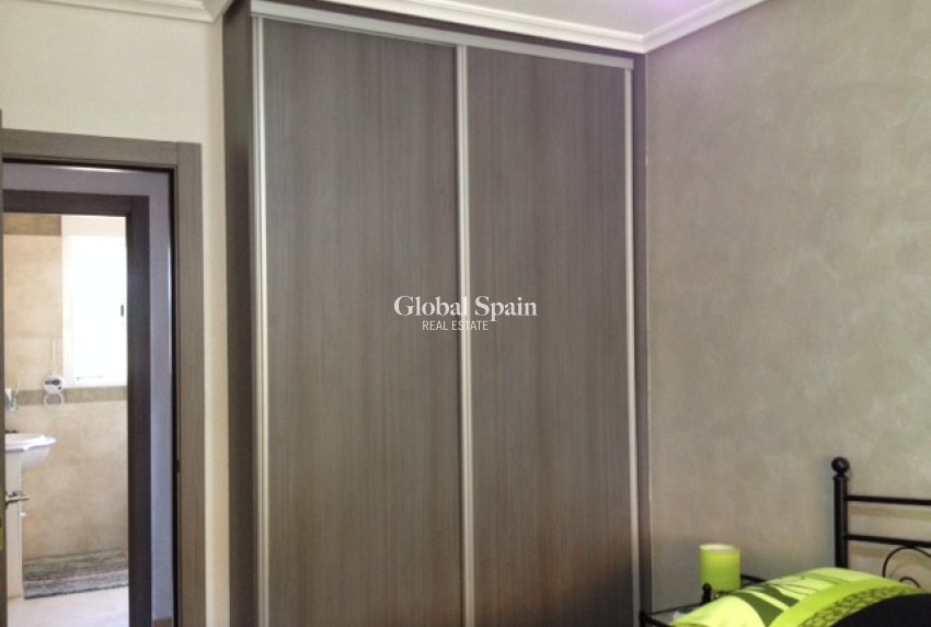 Wiederverkauf - Villa -
CATRAL - Catral