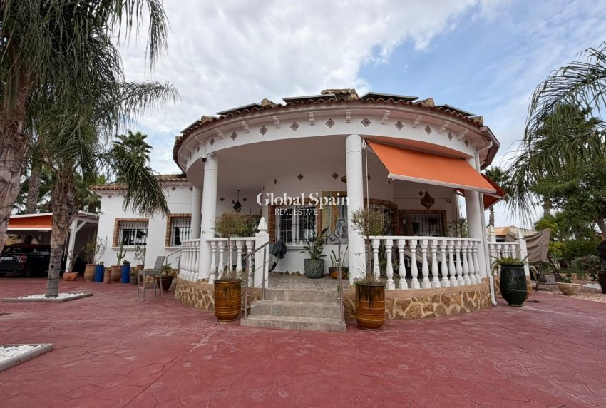 Wiederverkauf - VILLA -
CATRAL - Comunidad Valenciana