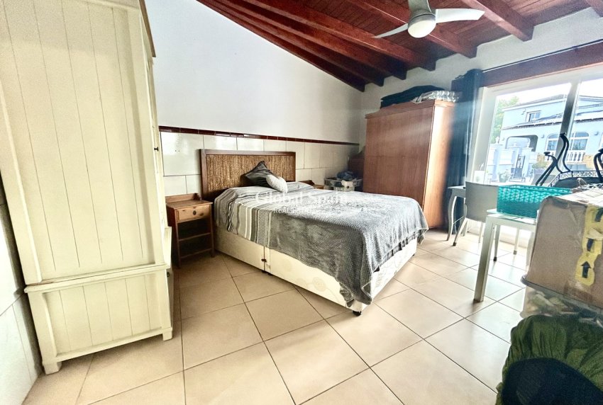 Wiederverkauf - VILLA -
CATRAL - Costa Blanca