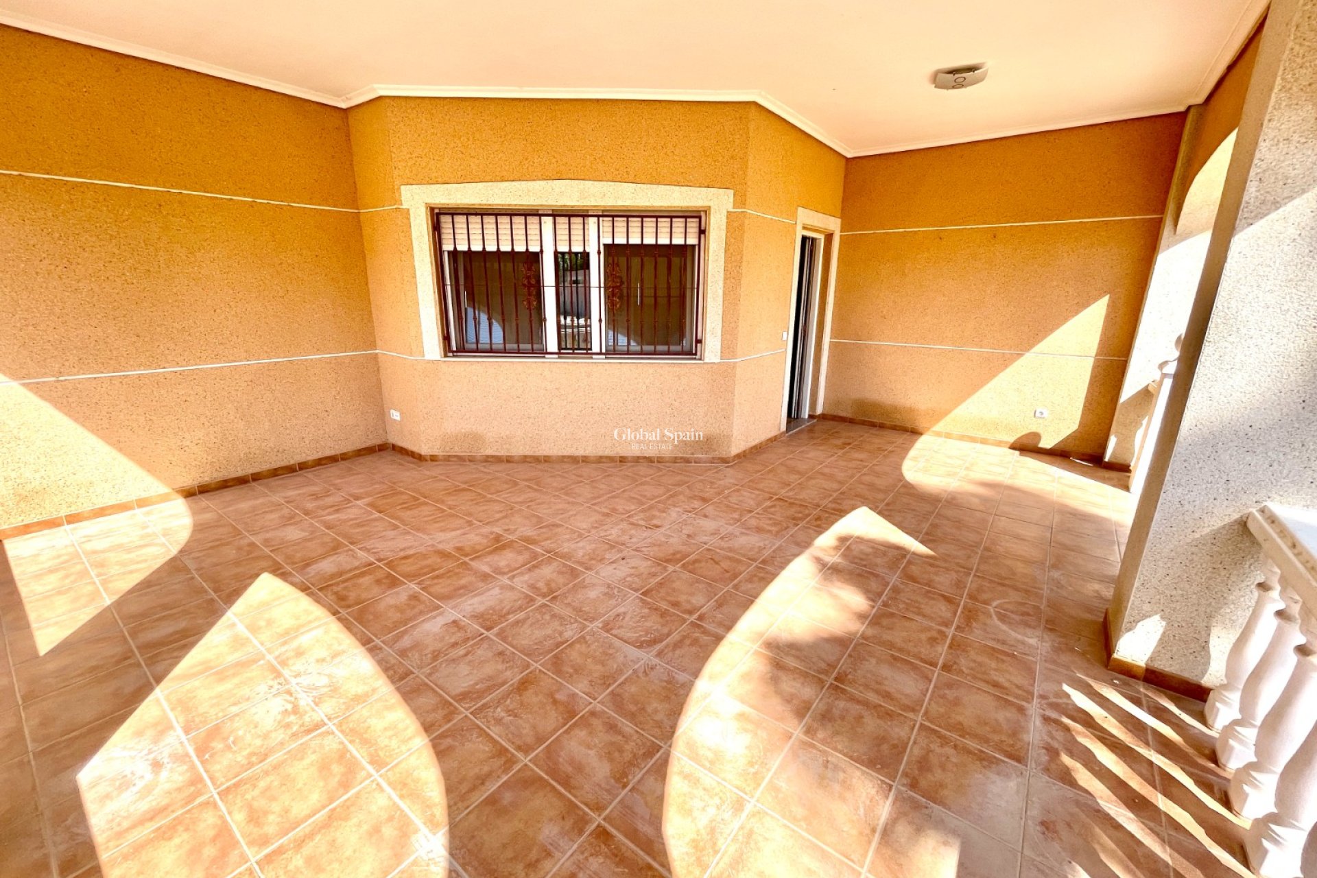 Wiederverkauf - VILLA -
CATRAL - Costa Blanca