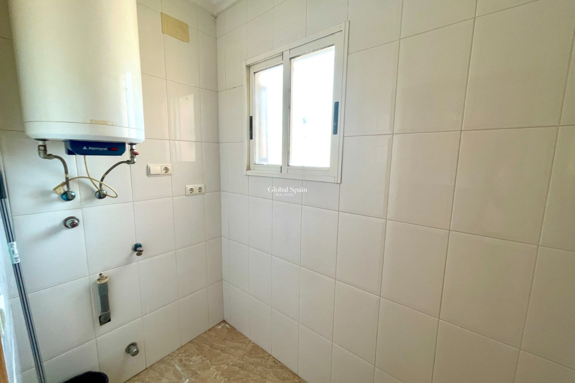 Wiederverkauf - VILLA -
CATRAL - Costa Blanca