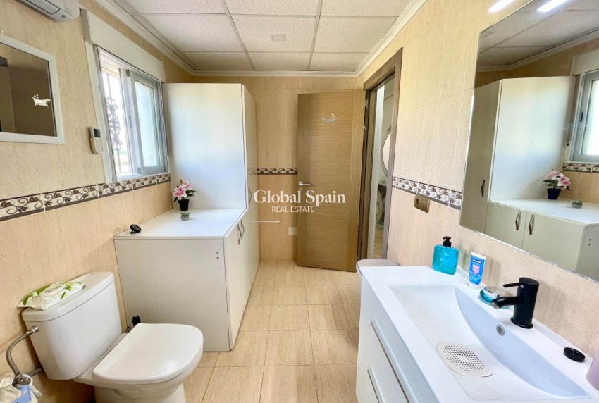 Wiederverkauf - VILLA -
CATRAL - Costa Blanca