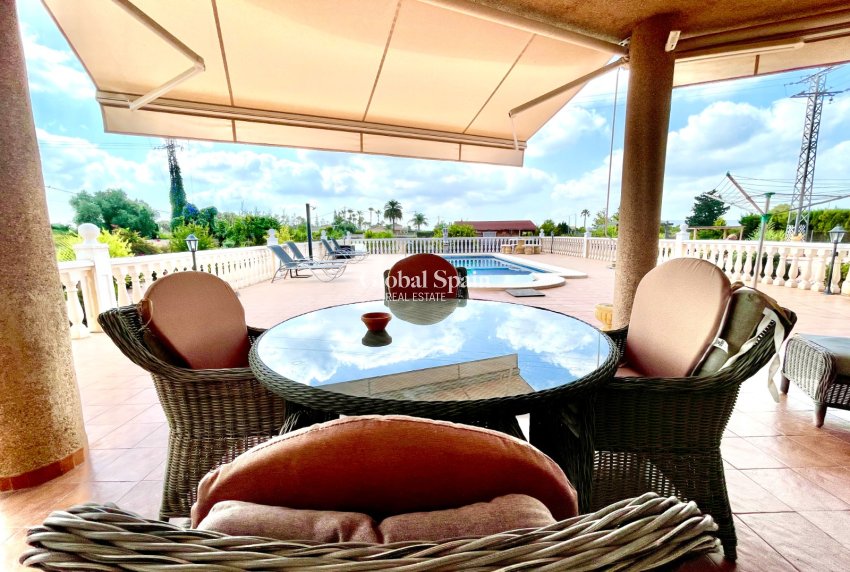 Wiederverkauf - VILLA -
CATRAL - Costa Blanca