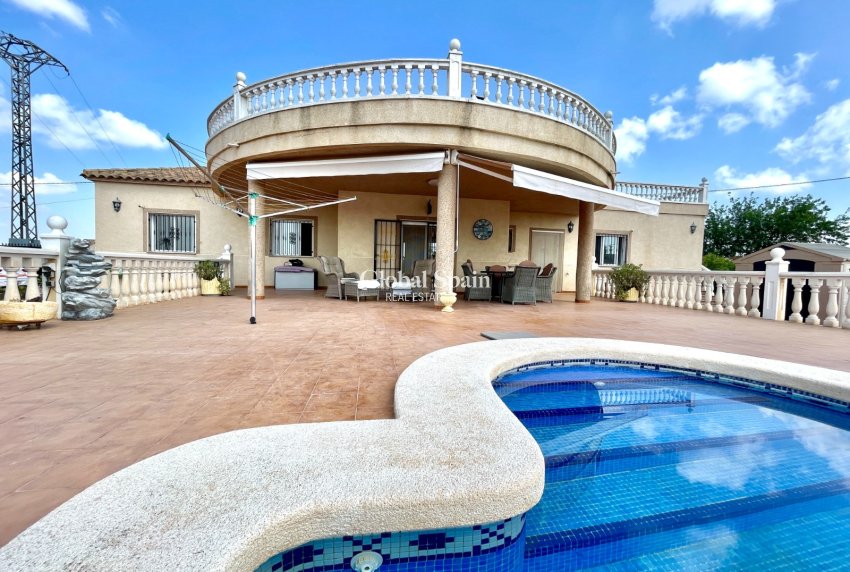 Wiederverkauf - VILLA -
CATRAL - Costa Blanca