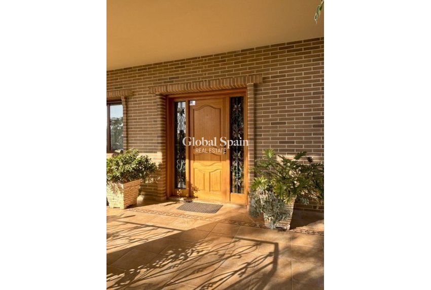 Wiederverkauf - Villa -
CIUDAD QUESADA