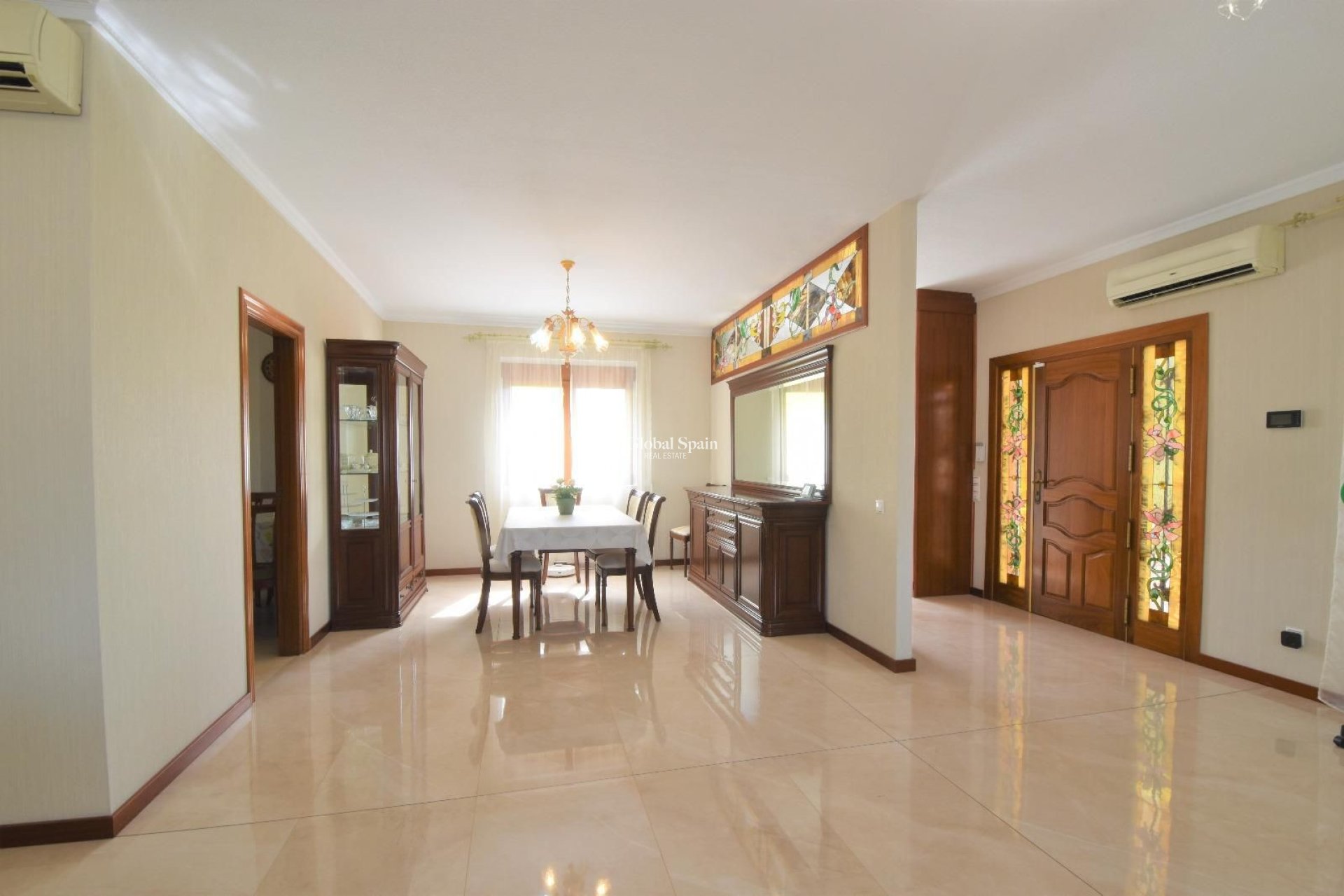 Wiederverkauf - VILLA -
CIUDAD QUESADA