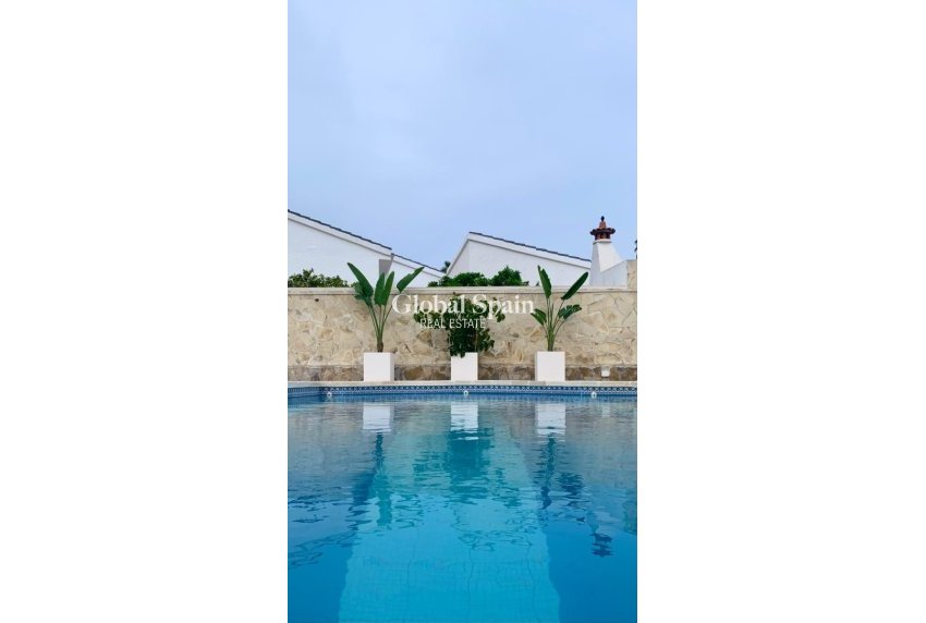 Wiederverkauf - VILLA -
CIUDAD QUESADA