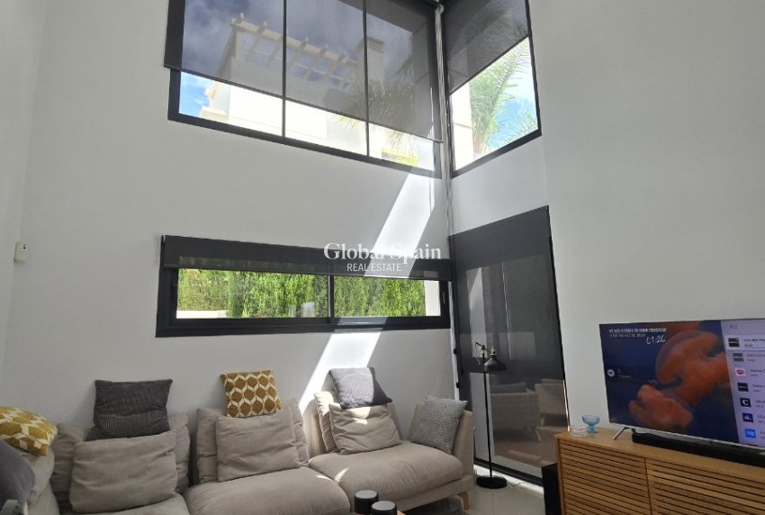 Wiederverkauf - VILLA -
CIUDAD QUESADA