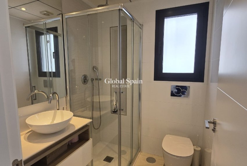 Wiederverkauf - VILLA -
CIUDAD QUESADA