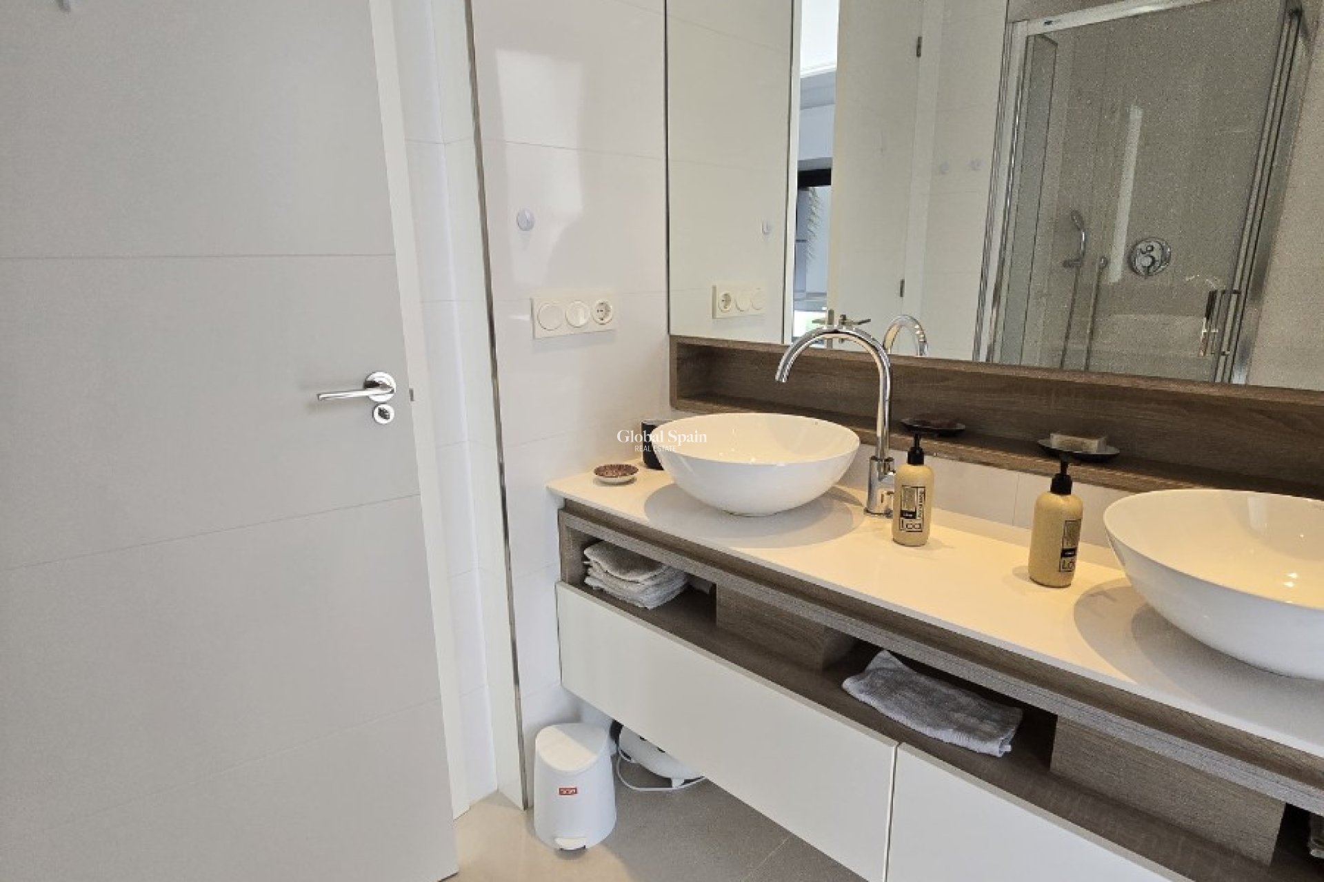 Wiederverkauf - VILLA -
CIUDAD QUESADA