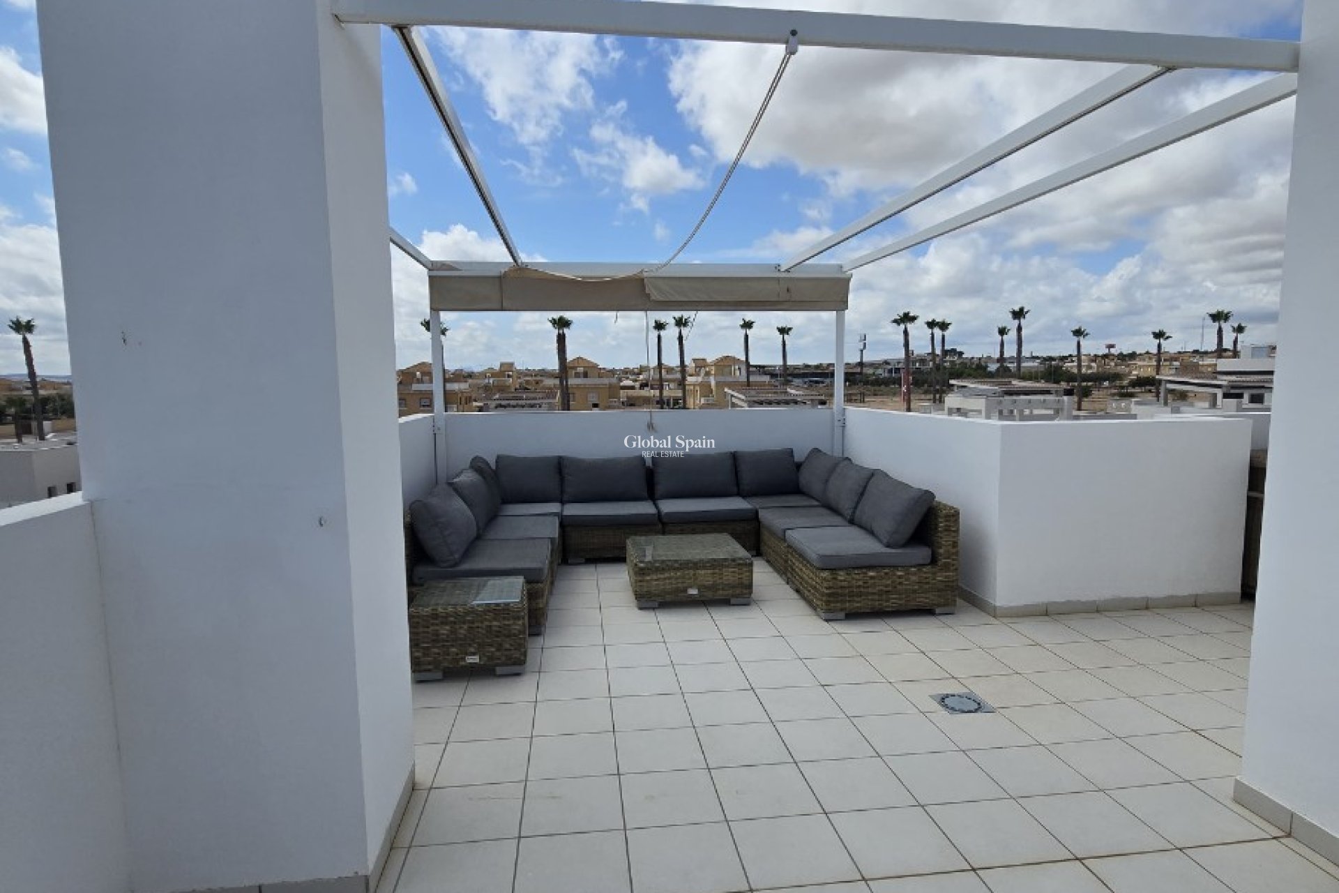 Wiederverkauf - VILLA -
CIUDAD QUESADA