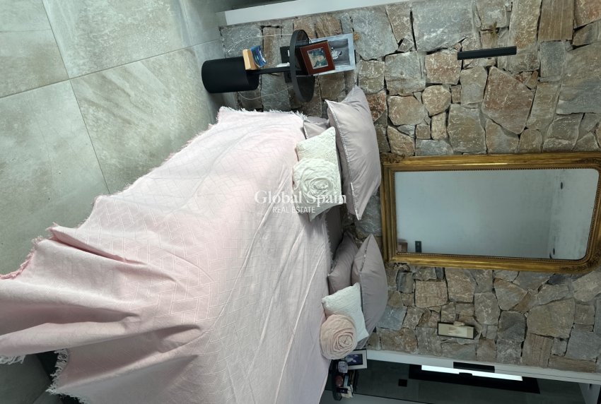 Wiederverkauf - VILLA -
CIUDAD QUESADA