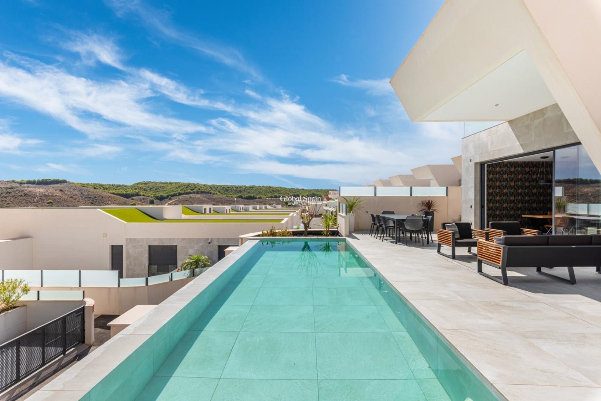 Wiederverkauf - VILLA -
CIUDAD QUESADA