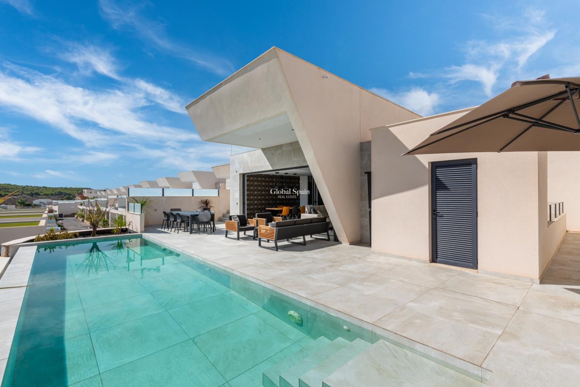 Wiederverkauf - VILLA -
CIUDAD QUESADA