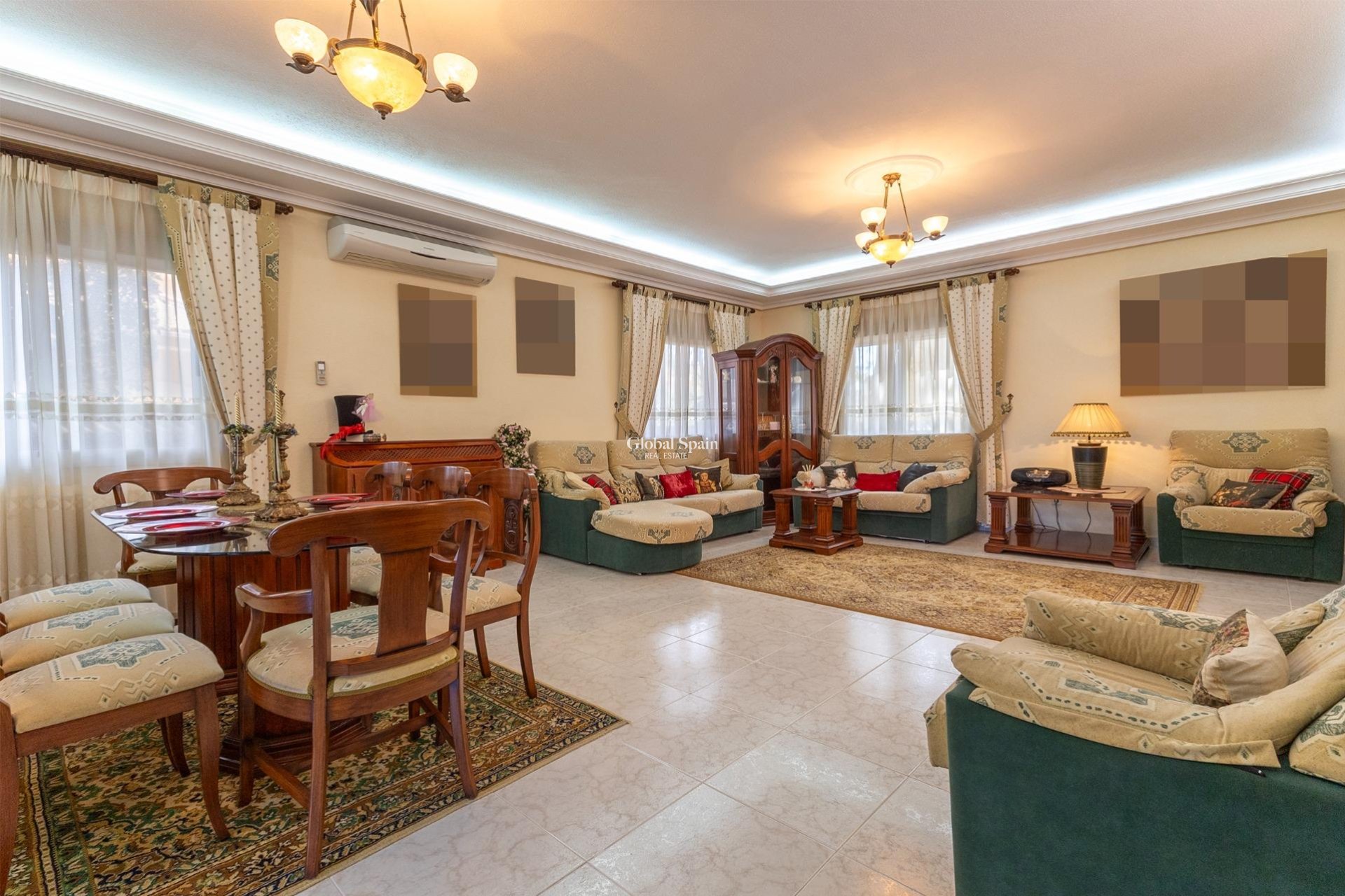 Wiederverkauf - VILLA -
CIUDAD QUESADA