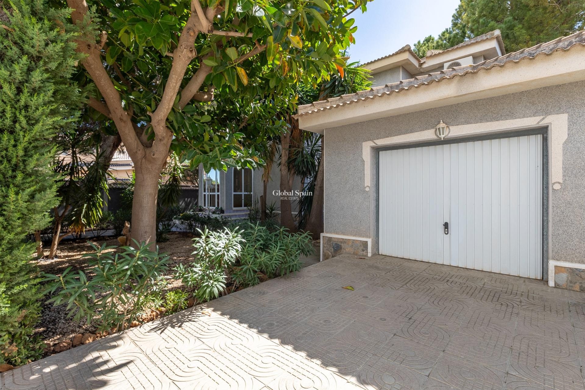 Wiederverkauf - VILLA -
CIUDAD QUESADA