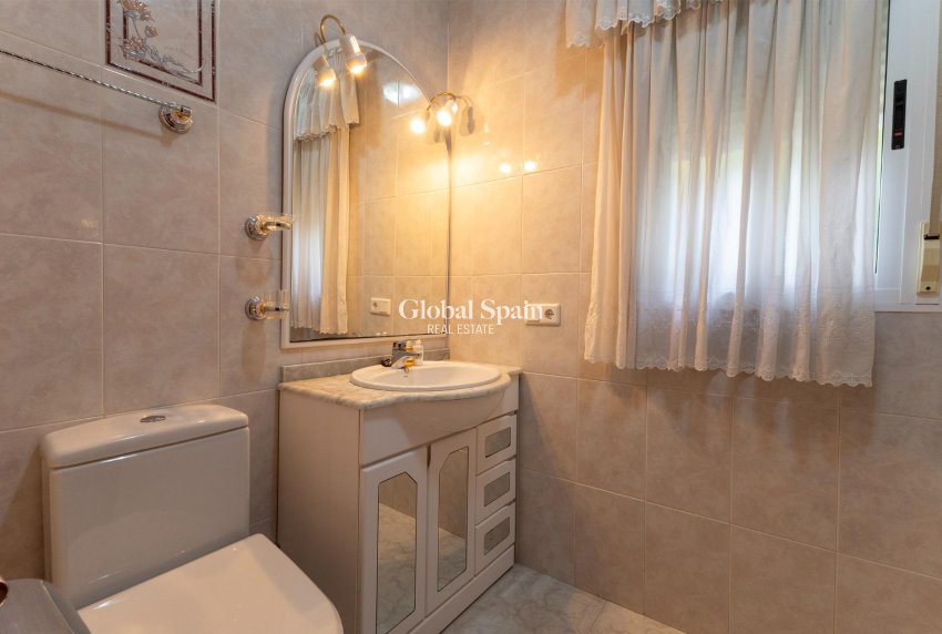 Wiederverkauf - VILLA -
CIUDAD QUESADA