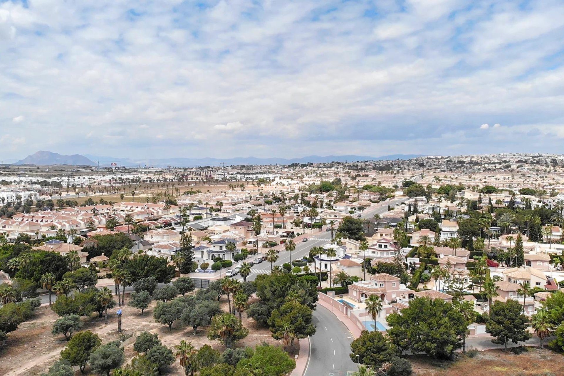 Wiederverkauf - VILLA -
CIUDAD QUESADA