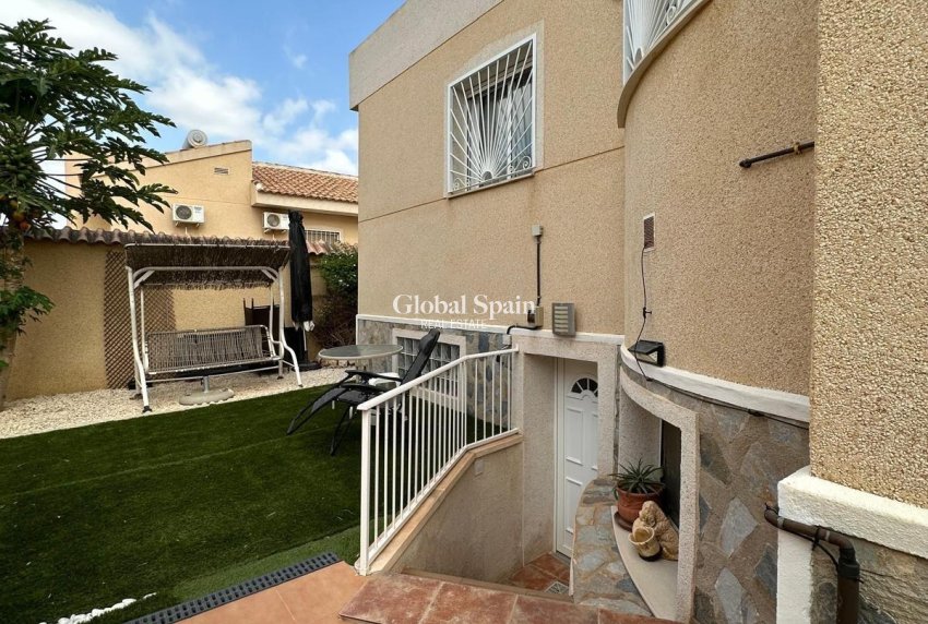 Wiederverkauf - VILLA -
CIUDAD QUESADA