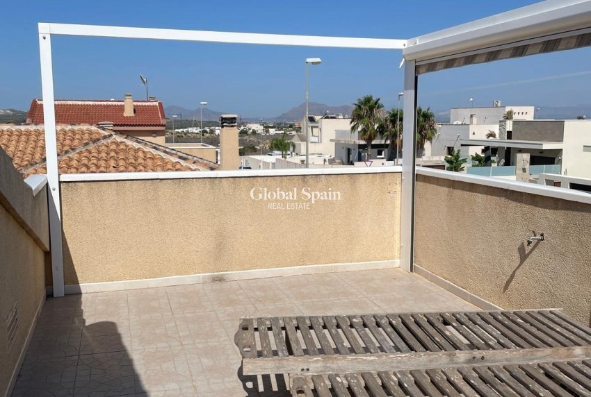 Wiederverkauf - VILLA -
CIUDAD QUESADA